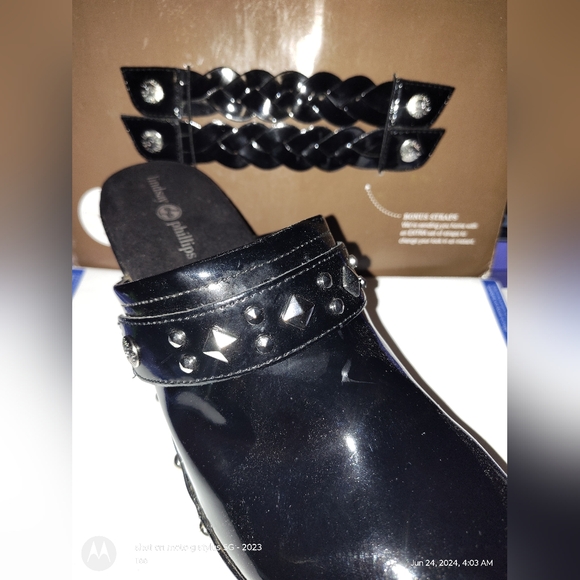 Women's Lindsay Phillips clogs size 8 - Picture 6 of 15